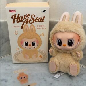 Labubu Have a Seat (Baba)